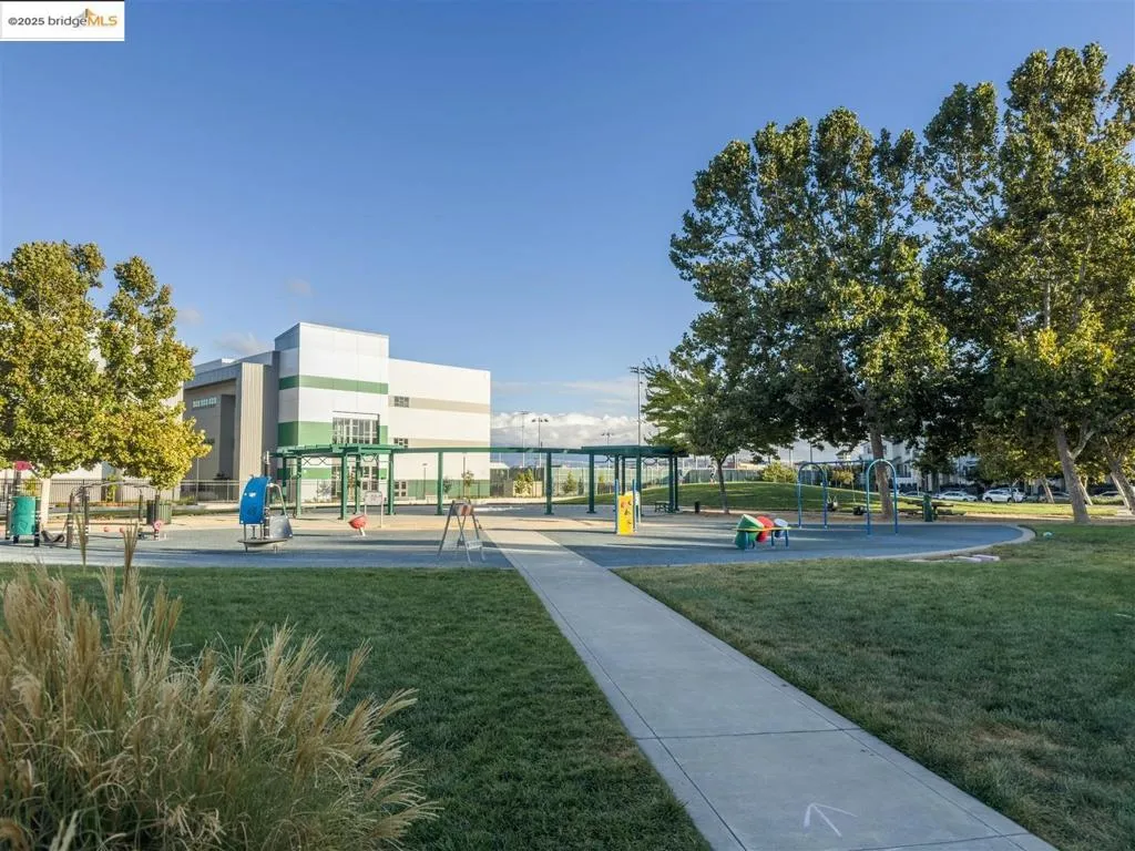 4153 Clarinbridge Cir, Dublin, California 94568 home-pic-50